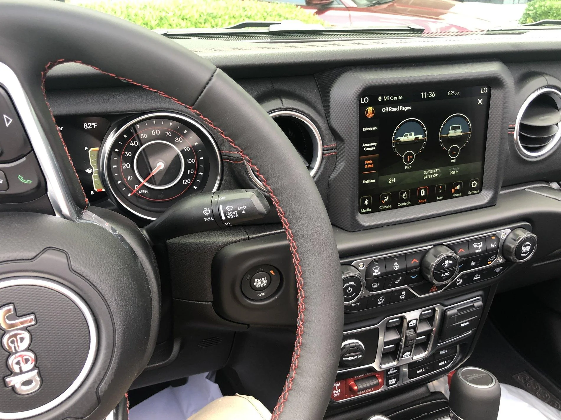 Jeep Gladiator Anyone with LE in driveway, post review and pix here! 32A2BAEC-46C7-485B-8A79-915310DBC55A