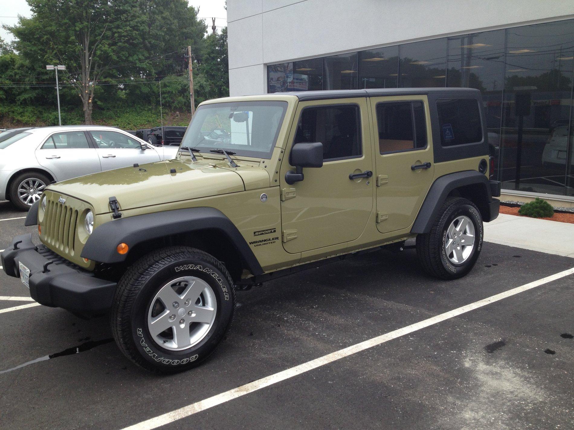 Jeep Gladiator New Gladiator Owner, Longtime Jeep fanatic and Military Truck owner 1