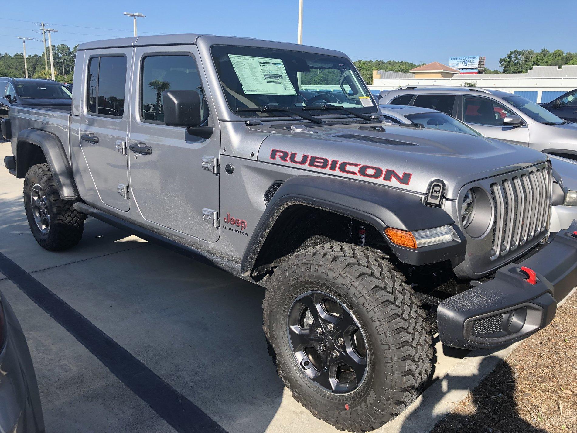 Jeep Gladiator New guy gets lucky 76CAEF5E-02CE-49A5-A27C-7594D6007162