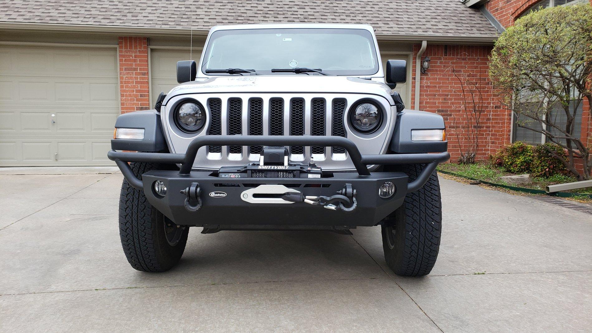 Jeep Gladiator Wouldn't you know it, my son likes big hoops......bumpers 20190403_171000-