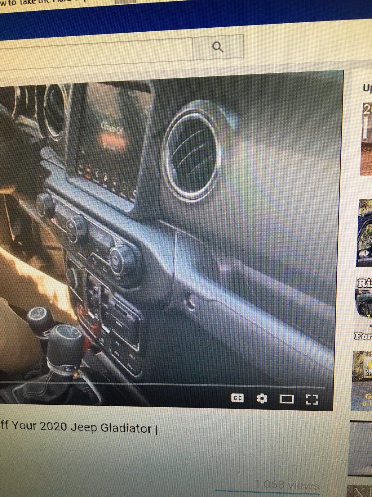 Jeep Gladiator No Rubicon Red Dash image