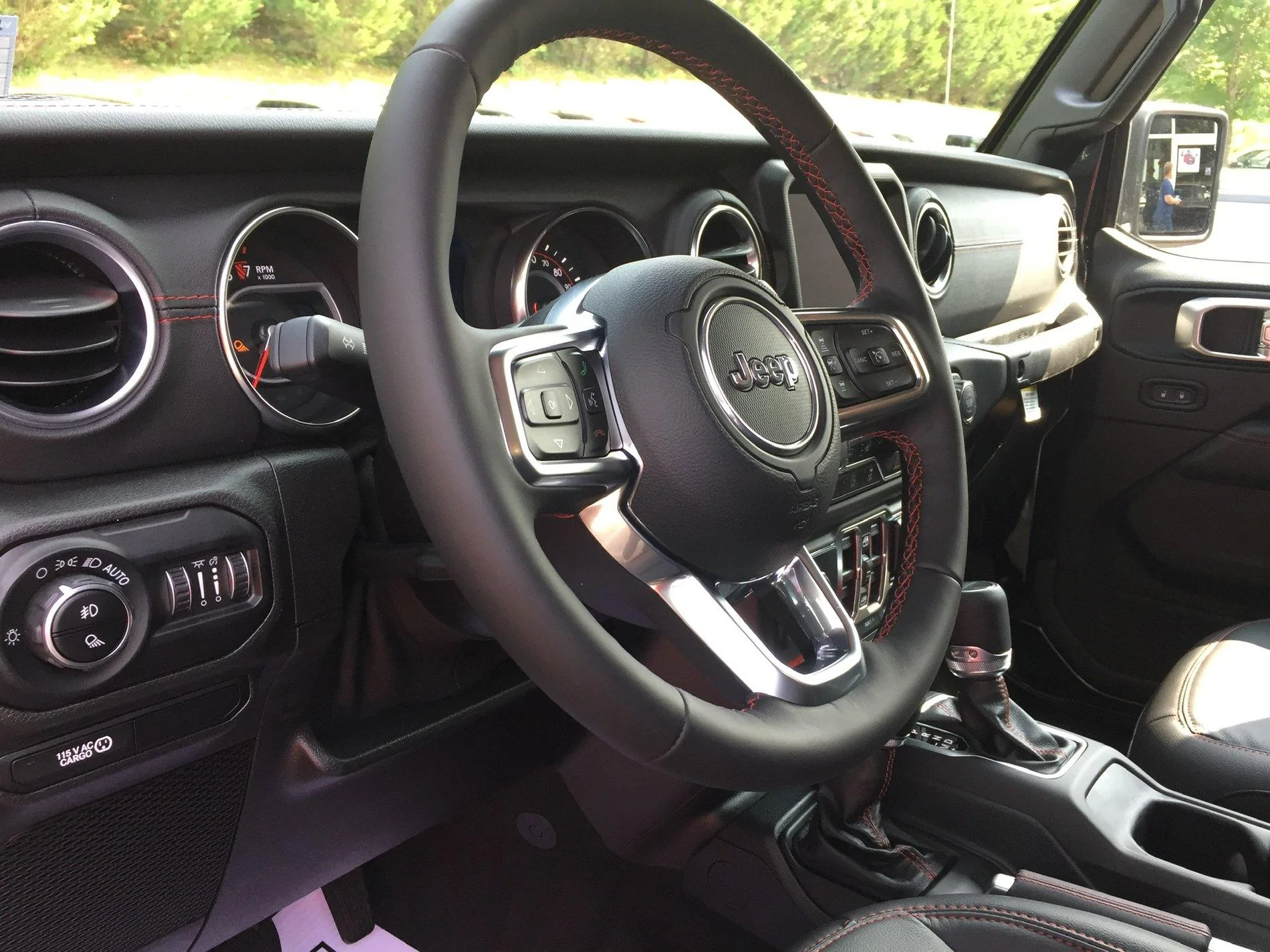 Jeep Gladiator LAUNCH EDITION Gladiator JT Club CEF33F32-4750-4703-83F6-3B5C7A9FF725