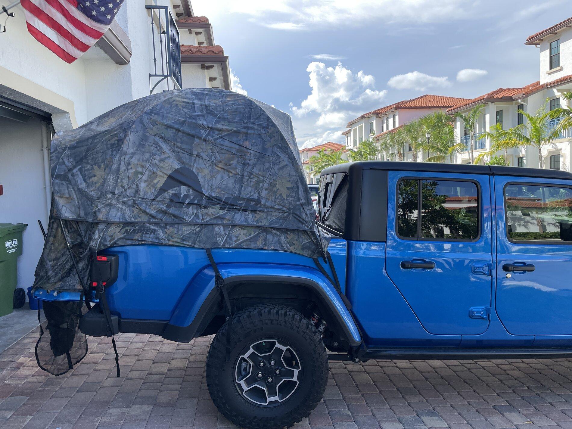 Jeep Gladiator Hell of a deal on a Truck Tent $25 52F17017-A302-47BC-BC88-33204C54CCAC