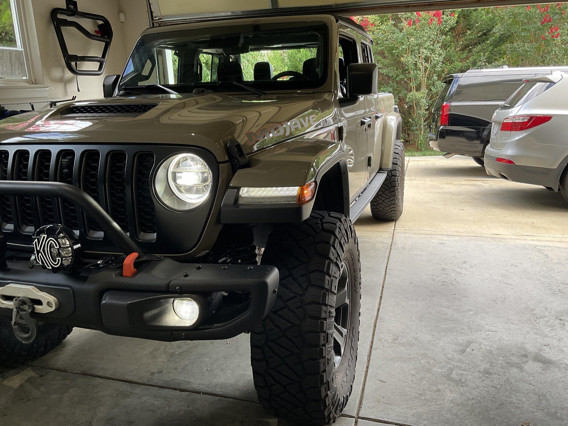 Jeep Gladiator Mojave Aftermarket Bumpers image