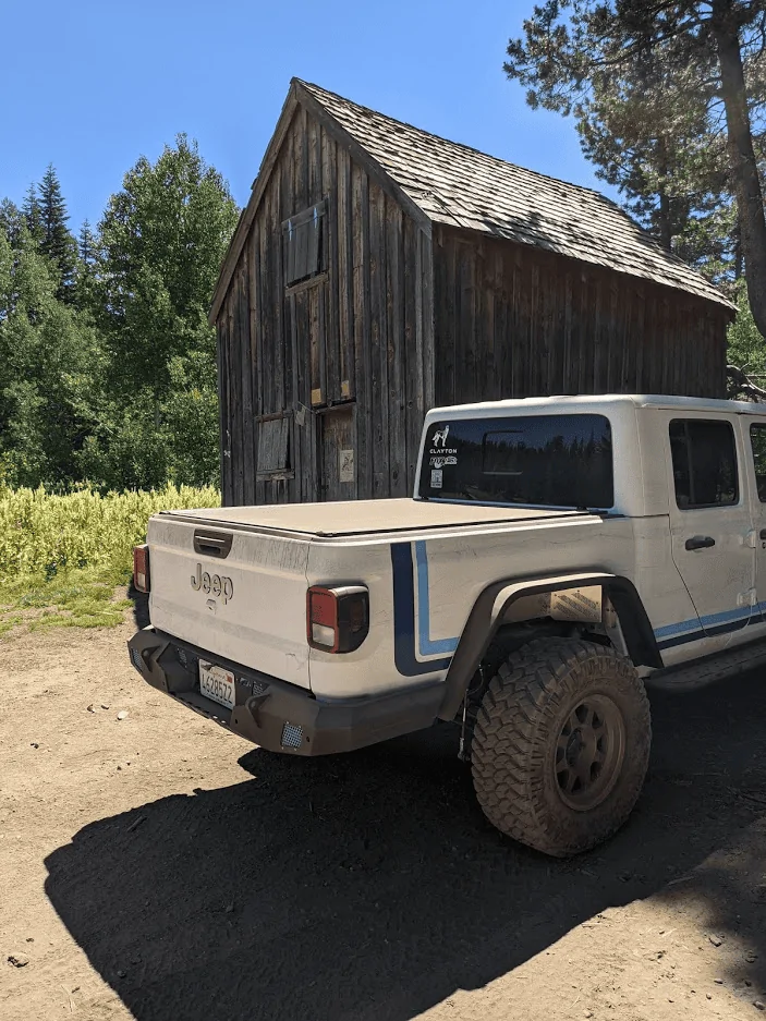 Jeep Gladiator Show me your fender flares, can't decide what to get. 1626643711433