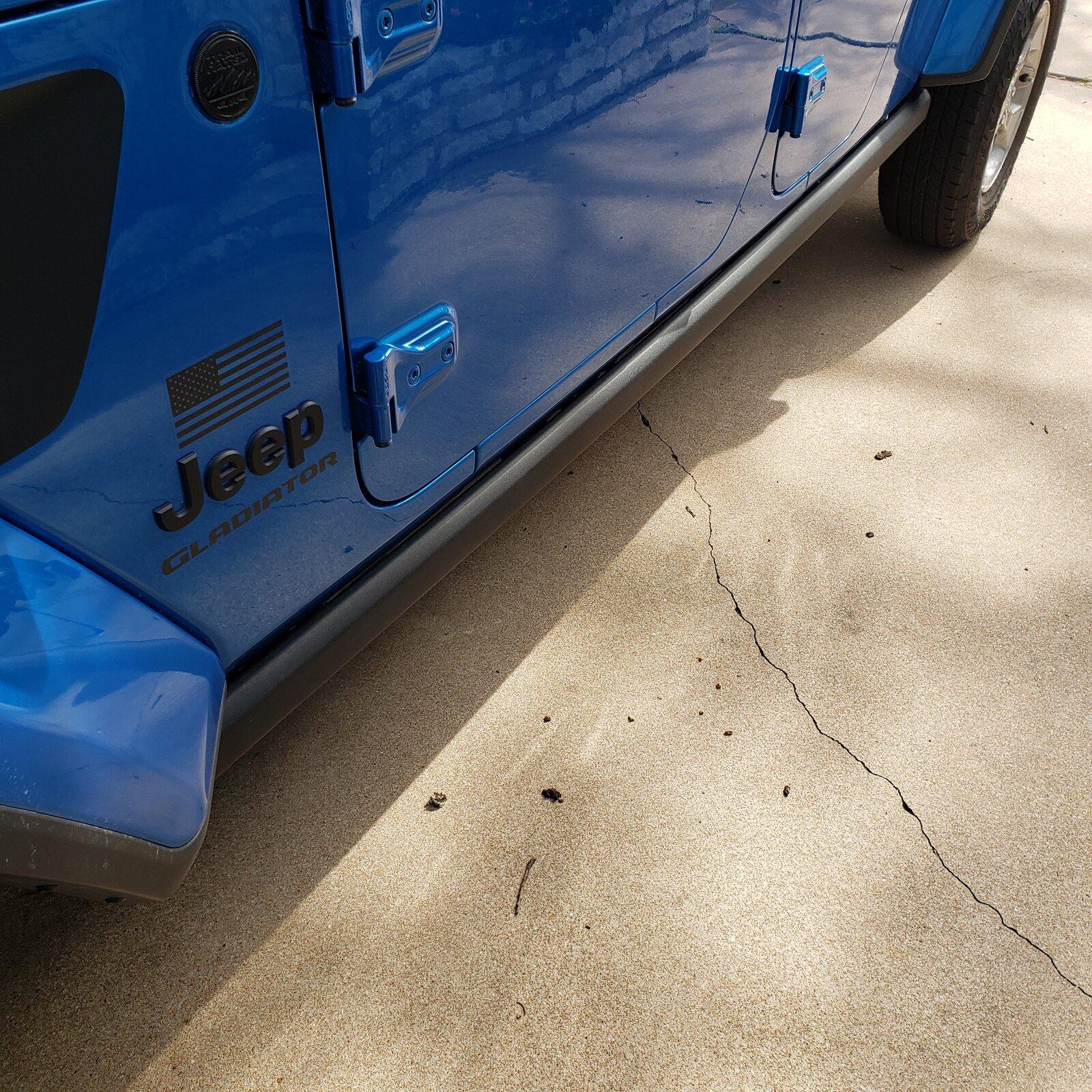 Jeep Gladiator Austin area trade my rock rails for your side steps 20210718_173428