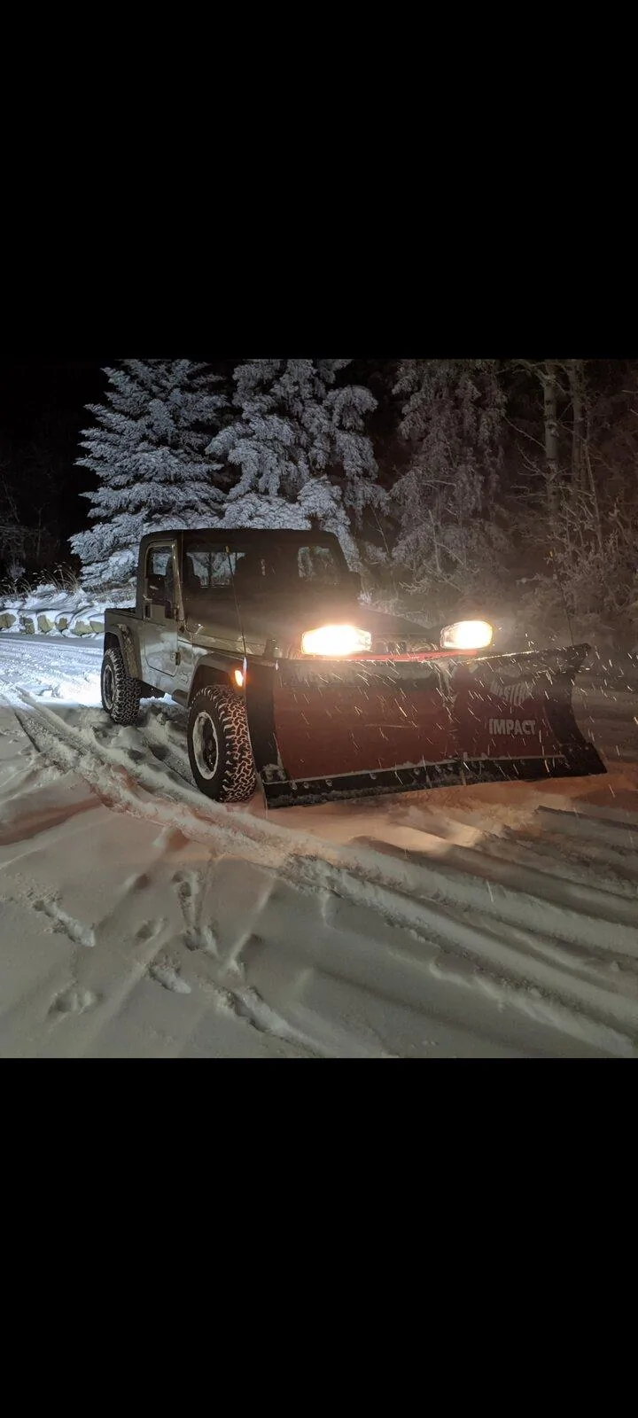 Jeep Gladiator Snow Lighting Screenshot_20210318-212358_Photos