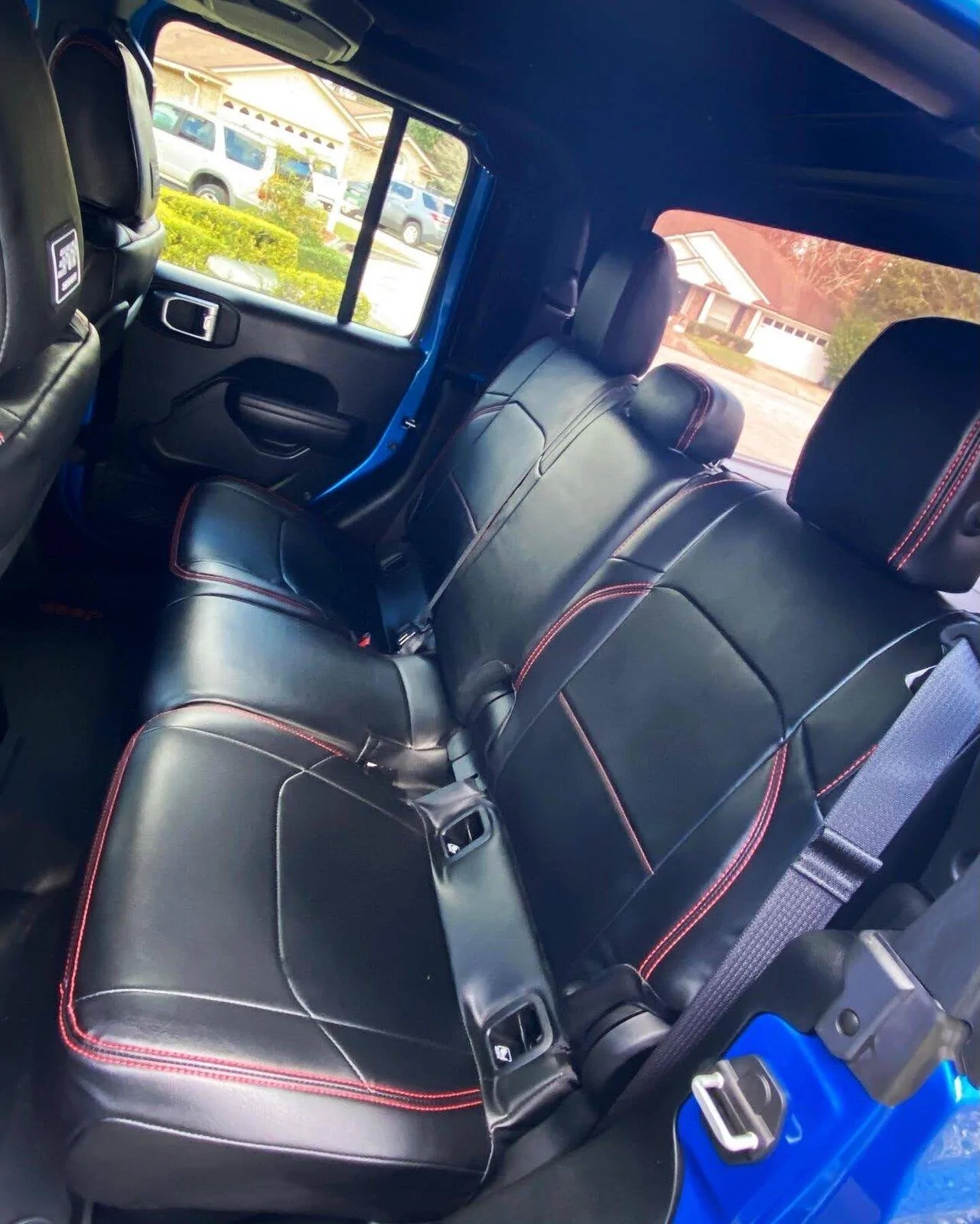Jeep Gladiator Best seat covers for the Gladiator? 2C511DC2-E2FB-47A0-8805-C13D9949B657