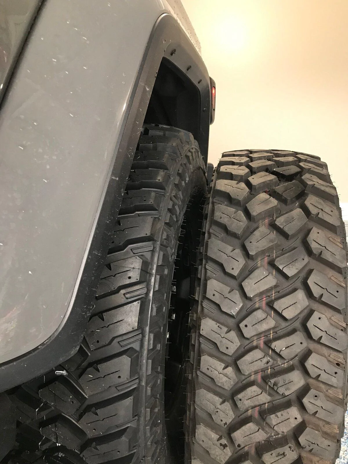 Jeep Gladiator i'll be the first 315/70r17 on a STOCK Willys IMG_9322