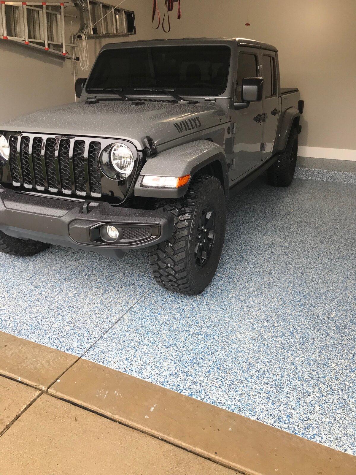 Jeep Gladiator i'll be the first 315/70r17 on a STOCK Willys 64816785984__0FF0B63E-E073-4ACE-A1A2-6116BB541F85
