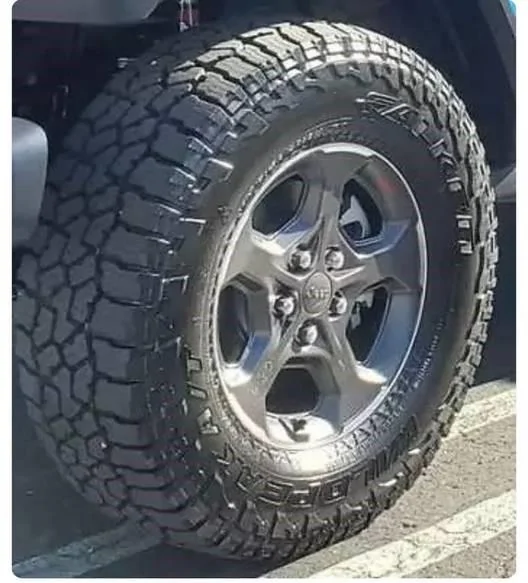 Jeep Gladiator (4)Rubicon tire and wheel takeoffs w/500 miles 00N0N_jRLk5tPFla4z_0bm0jm_1200x900
