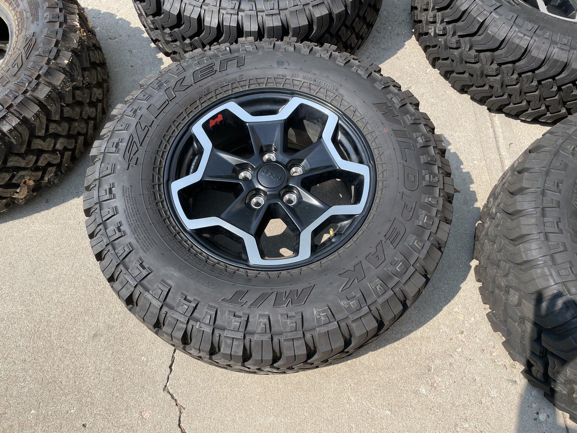 Jeep Gladiator JT stock wheels & tires for sale, no tpms or lugnuts.  $1000 obo D72DBD2E-1D2F-4A11-BA1A-53B5E200911E