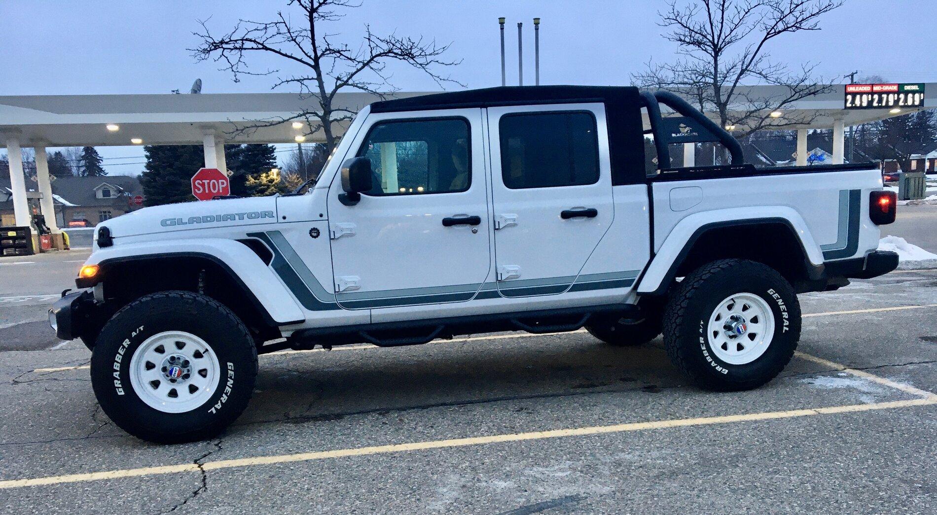 Jeep Gladiator Max towing and lifts Side shot