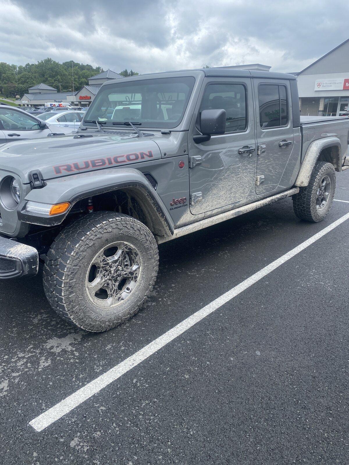 Jeep Gladiator Gupton Motors up to 8% below invoice 62B7392B-0BA2-4900-845E-8A8925C138F7