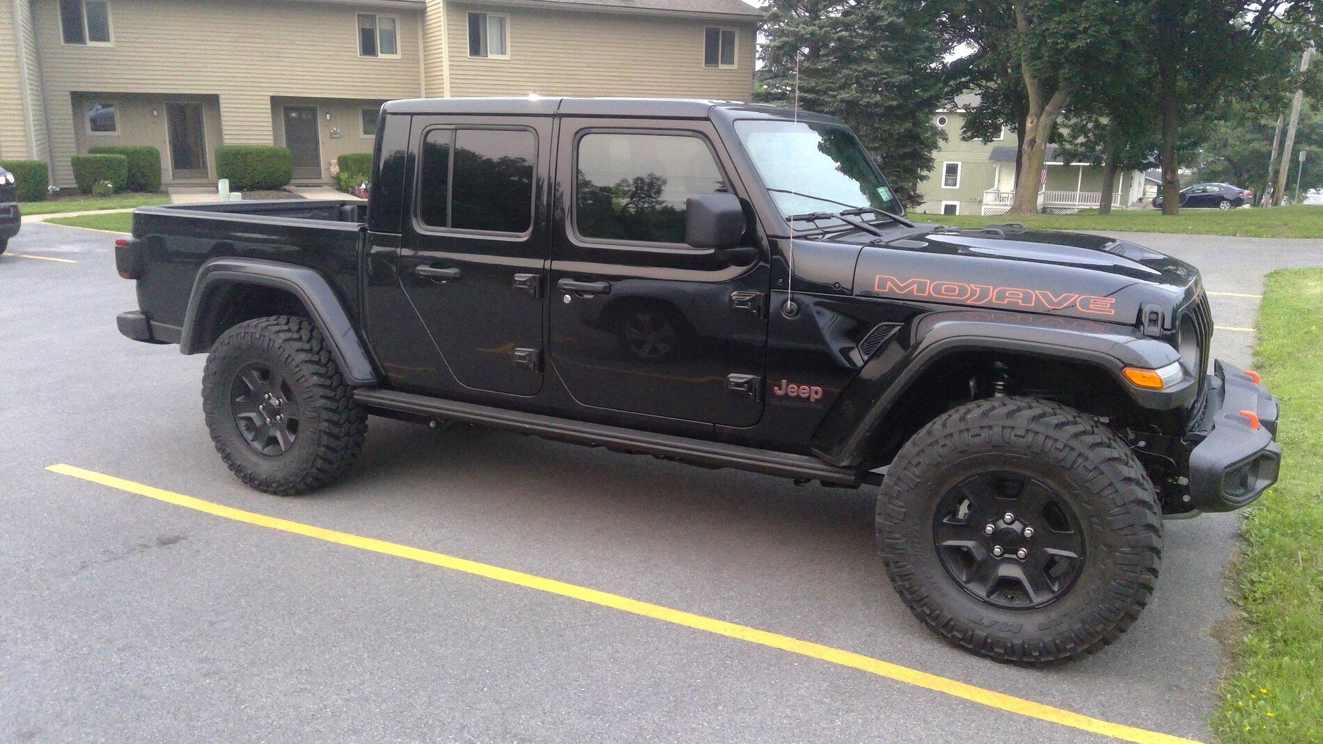 Jeep Gladiator BLACK Gladiator JT Club WIN_20210719_20_32_59_Pro