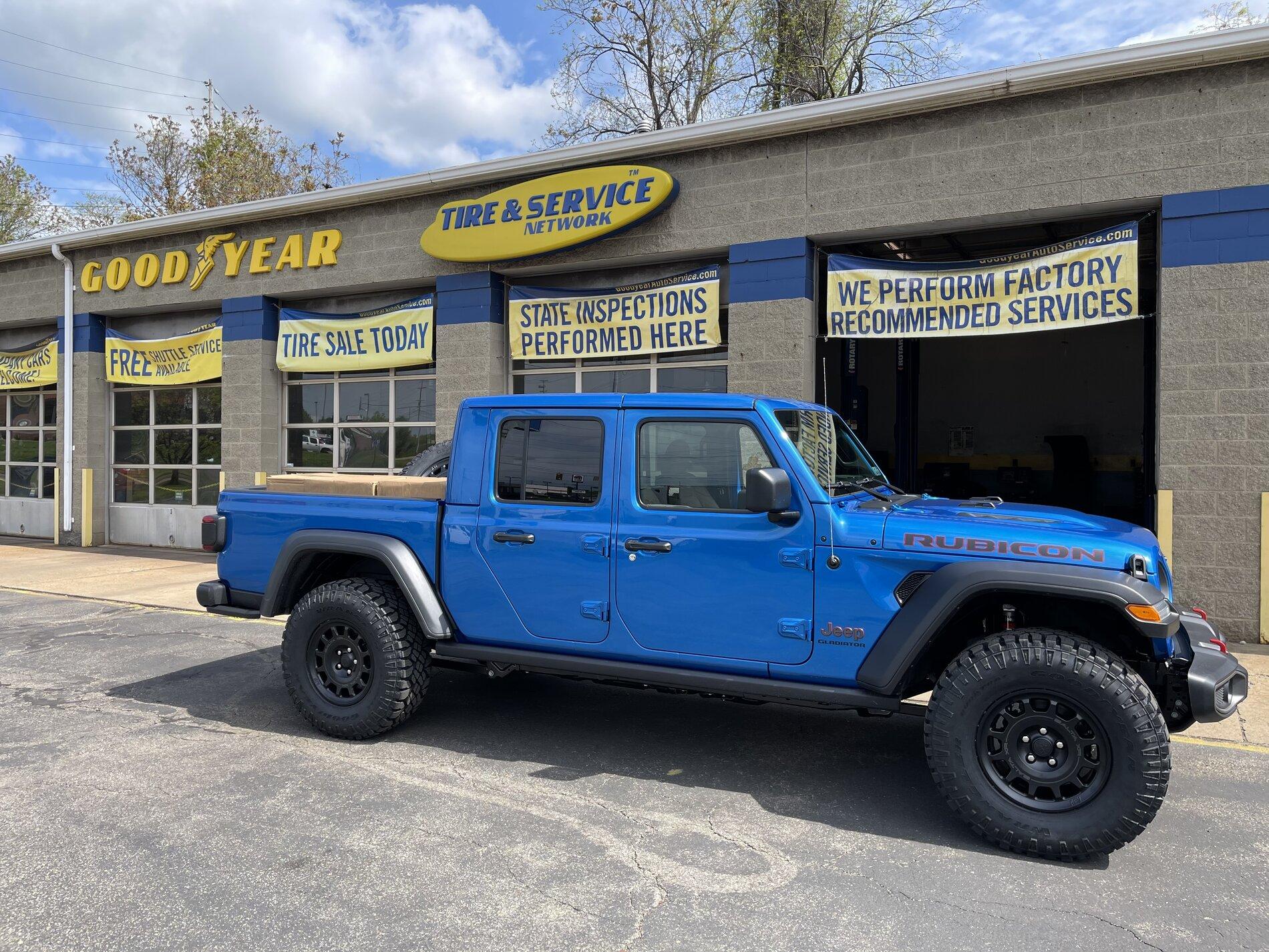 Jeep Gladiator 35s and No Lift Thread IMG_6298