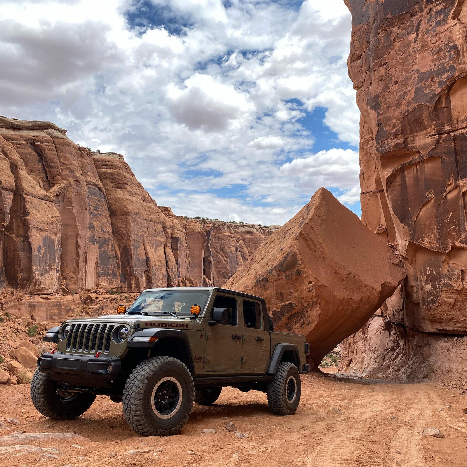 Jeep Gladiator Gator AEV build 141882A5-8BCF-4F15-A5FF-54B807F13F75