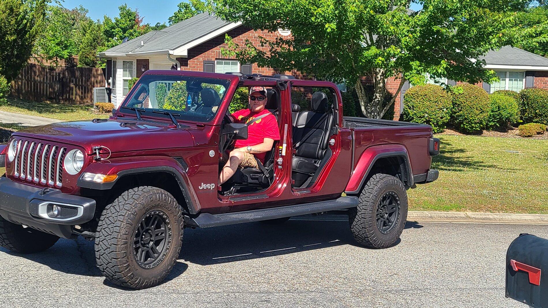 Jeep Gladiator At that Line... 20210501_101853