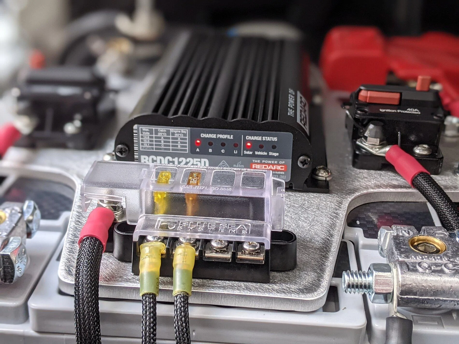 Jeep Gladiator Dual Battery w/ Redarc BCDC1225D in Engine Bay + 35W Lensun Hood Solar Panel PXL_20210716_211244495.PORTRAIT