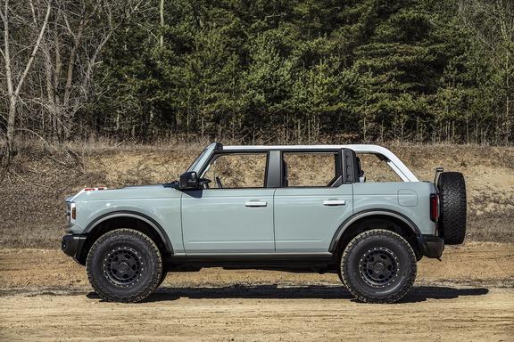 Jeep Gladiator New Bronco!  Hard Top Issues  ... 13389