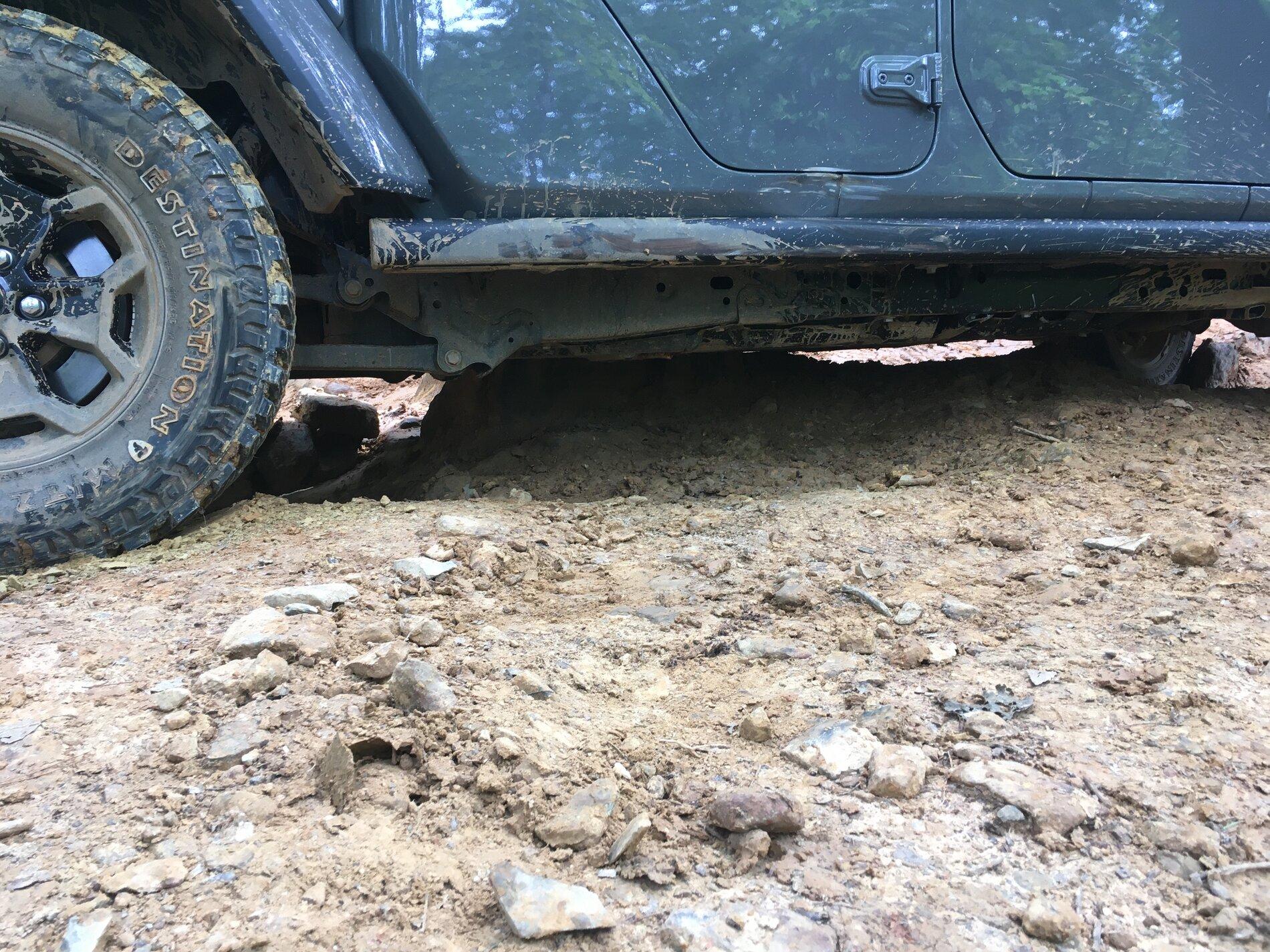 Jeep Gladiator Bad day on the trail… 739289C0-19E0-41D7-B75C-398F6B9C287E