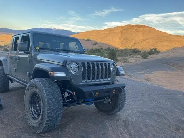 Jeep Gladiator Anyone running steel bumpers without a winch? 405C0A6B-3637-4072-B543-49818B0AEC92