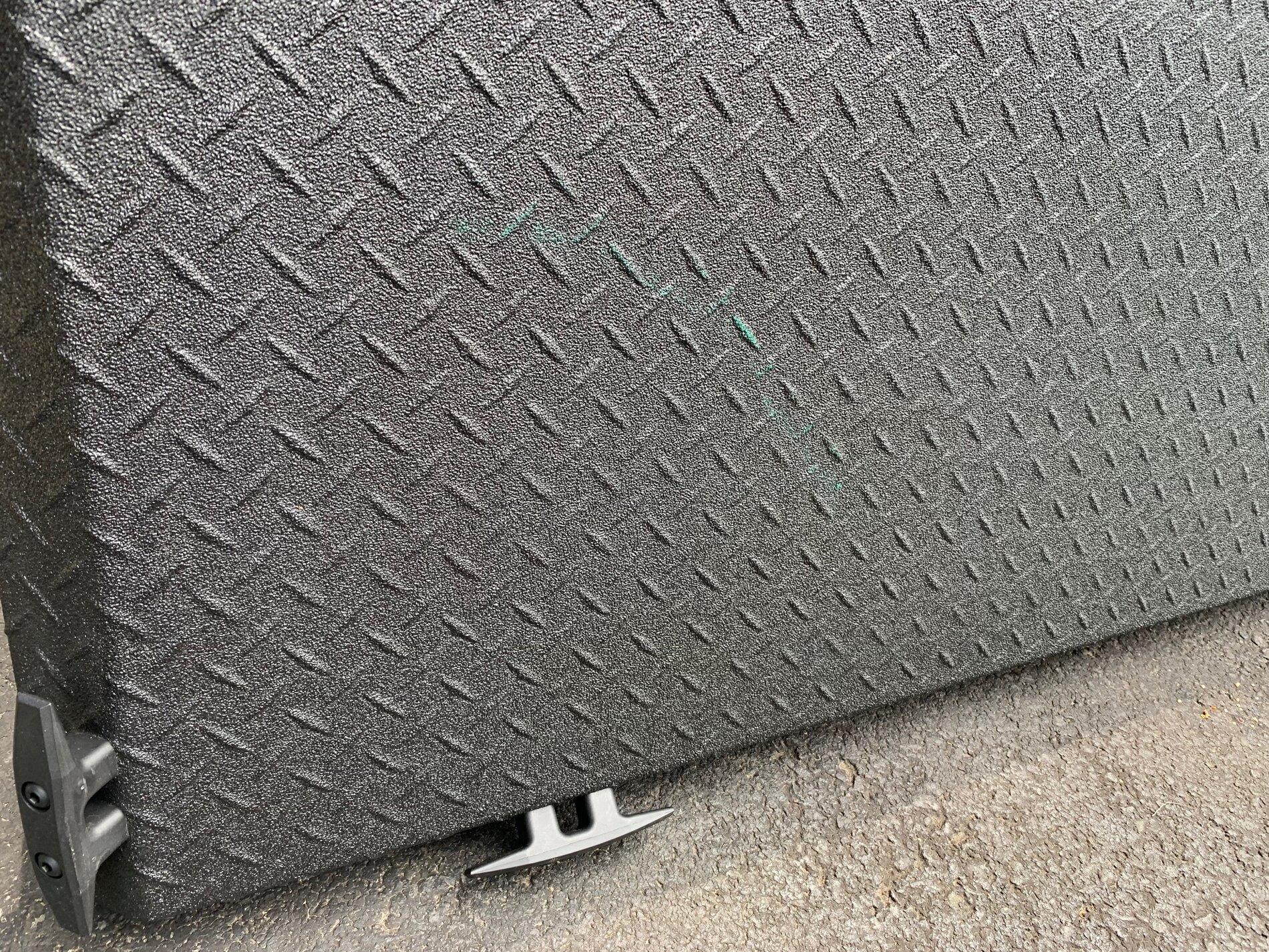 Jeep Gladiator FS: Diamondback HD hard tonneau cover (w/ trail rail clamps) (sale pending) tonneau-scuff