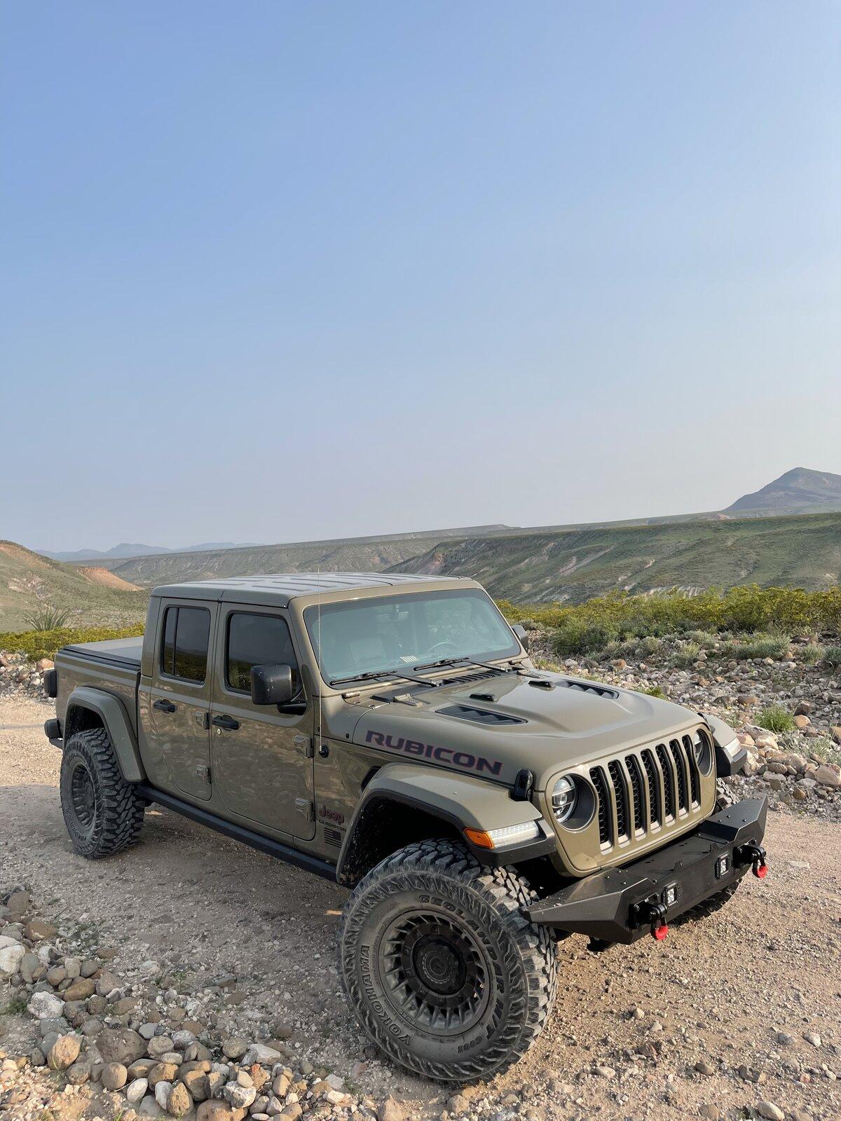 Jeep Gladiator GATOR Gladiator JT Club 6A6A77D2-567F-4296-A86F-CA3732EC33A6