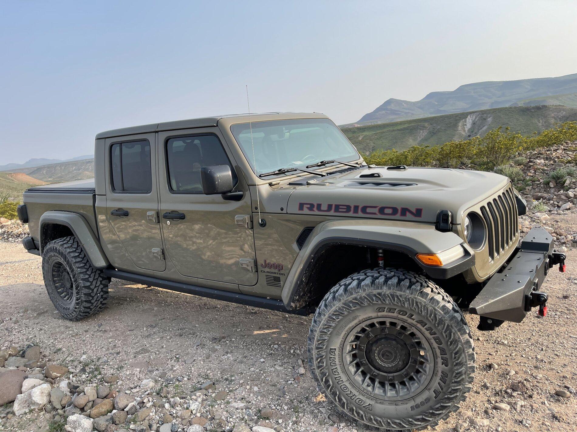 Jeep Gladiator GATOR Gladiator JT Club 384C96D6-C4CE-44AB-9AD3-EEC33E3E6A5A