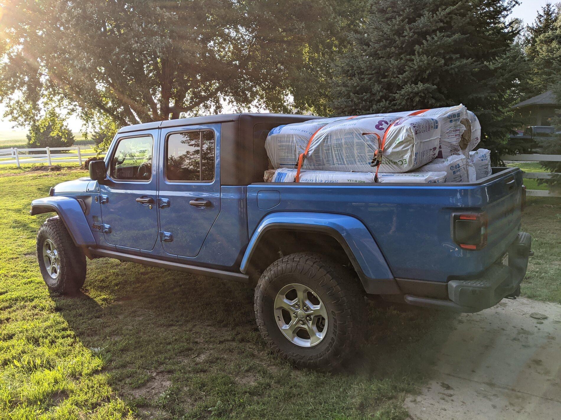 Jeep Gladiator What did you HAUL in your JT today? PXL_20210724_002701992.MP