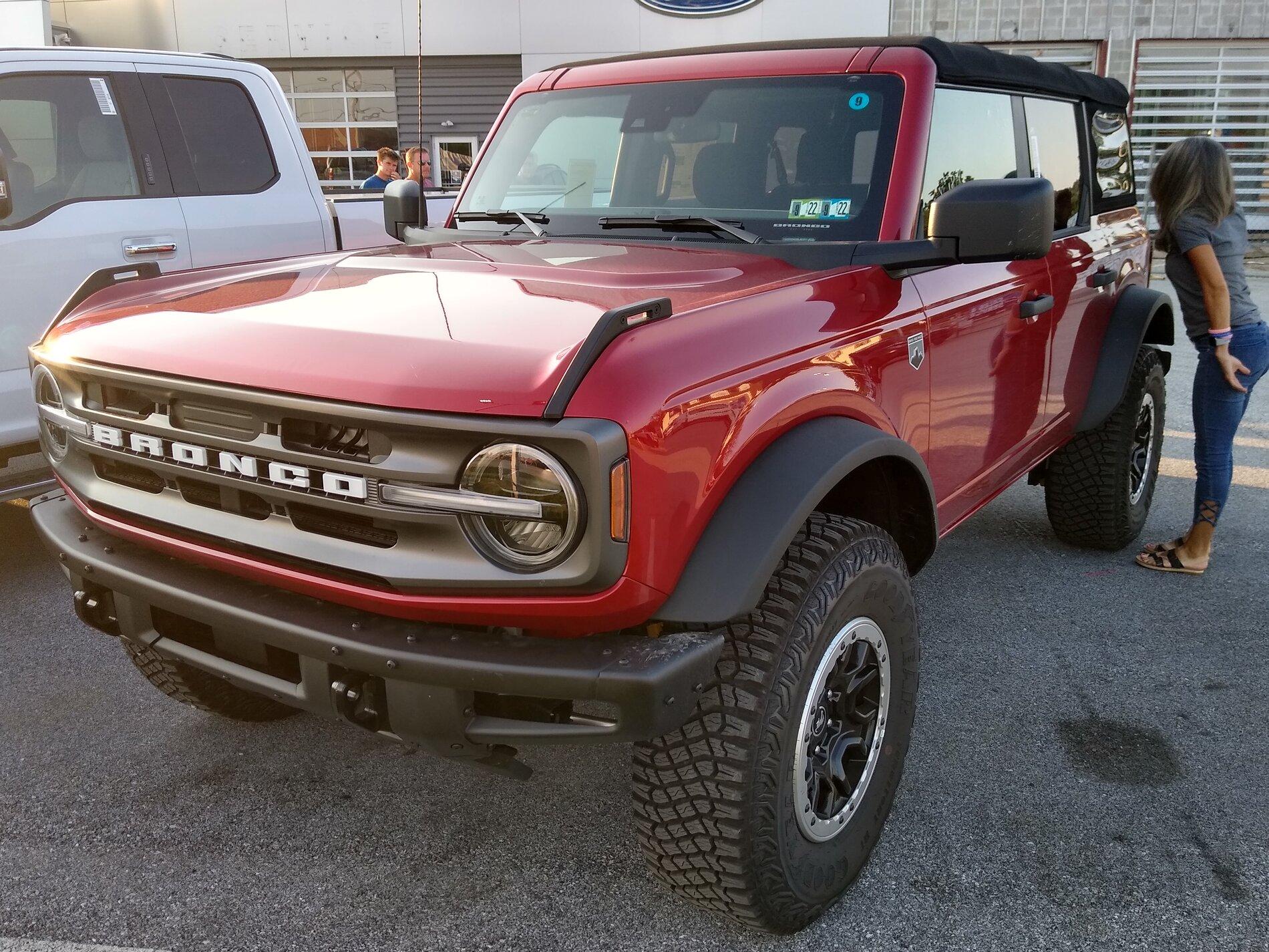 Jeep Gladiator Gladiator vs Bronco. IMG_20210723_191925122_HDR