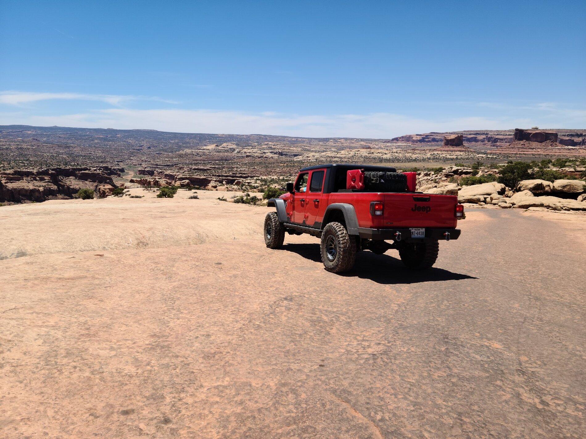 Jeep Gladiator 2021 Diesel Texas Trail built 77C056ED-FA29-4C6C-8BCA-902BAB2D8D18