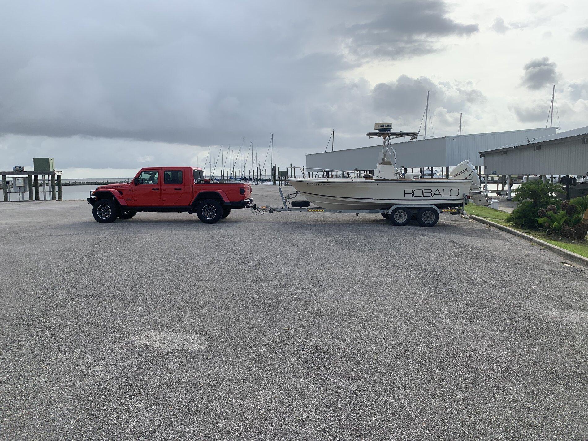 Jeep Gladiator What are you towing with your Mopar lift? 7331127D-DA0F-45B0-8312-5135450938DB