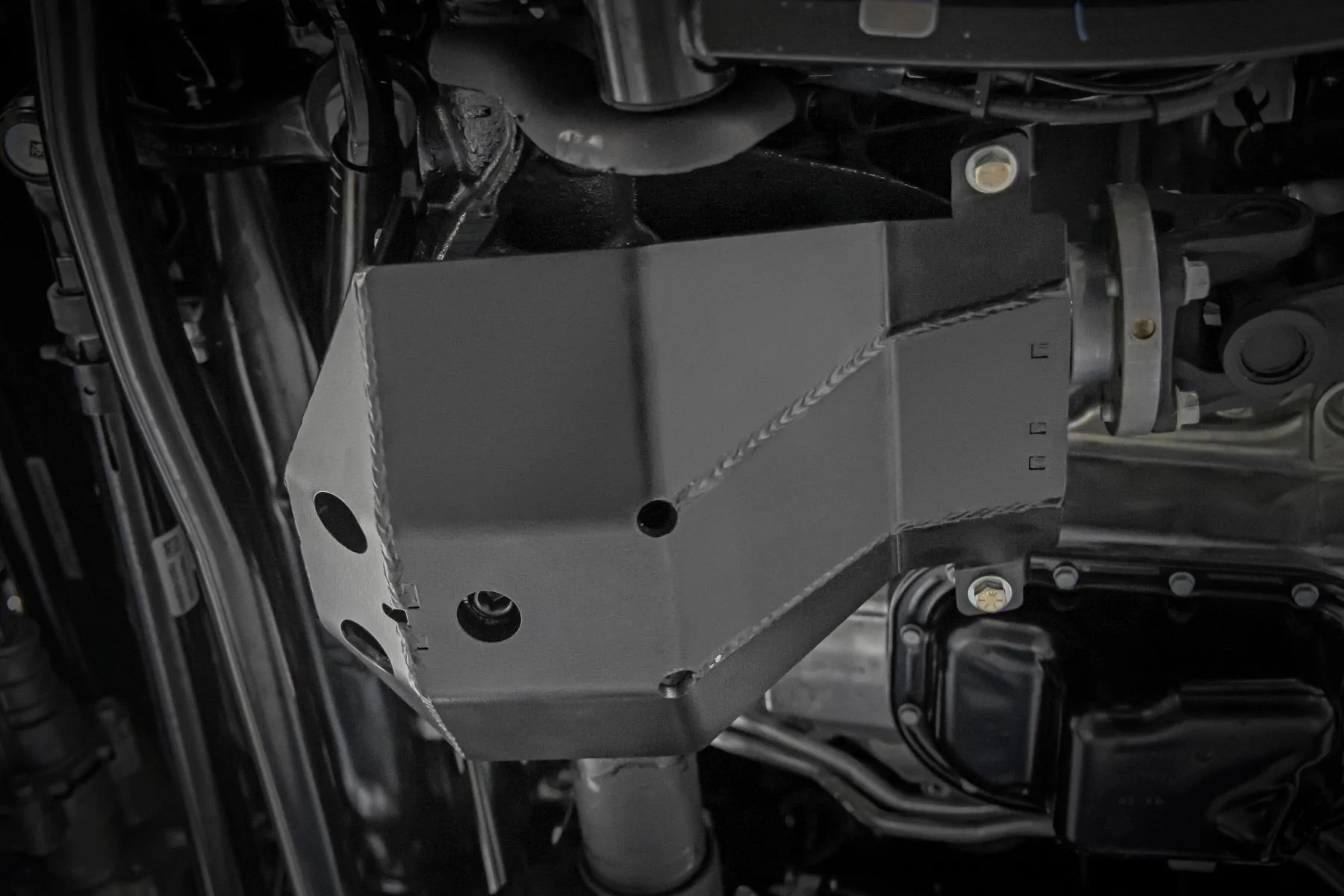 Jeep Gladiator Rough Country Jeep M210 Jeep M210 Front Diff Skid Plate (JT Gladiator) $49.99 nz8a6507