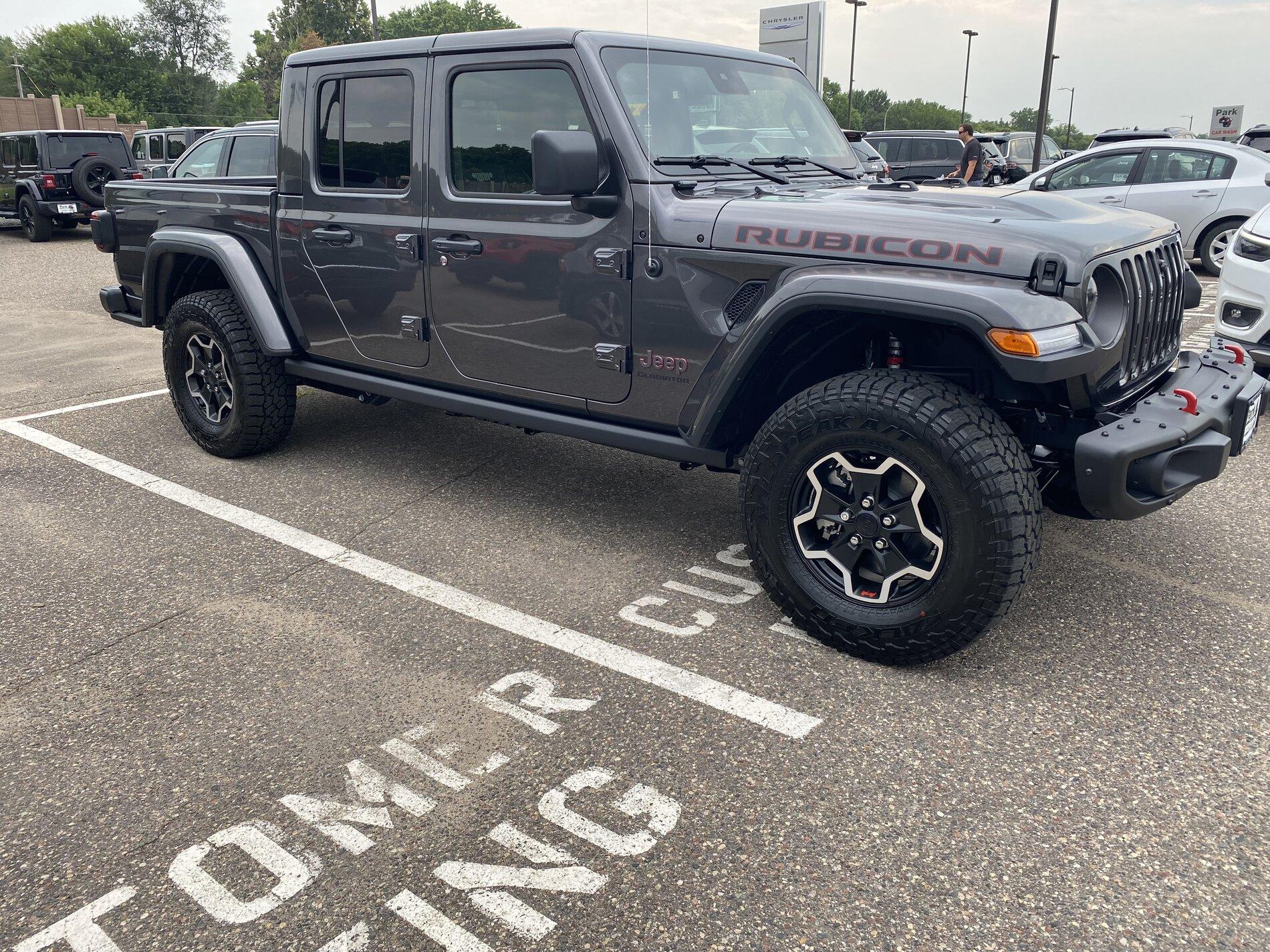 Jeep Gladiator Just Ordered? Check in HERE! 295250EA-EBE6-4FF9-BA27-2DC4E7F14966