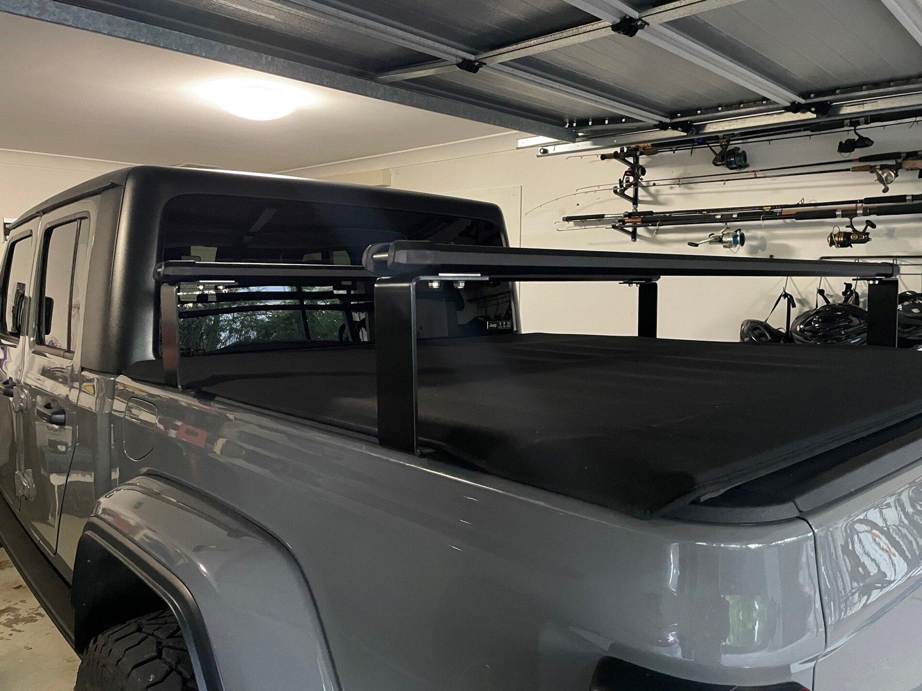 Jeep Gladiator Bed cover with rack Jeep 1