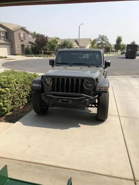 Jeep Gladiator Anyone running steel bumpers without a winch? 3F3F40B7-7494-41E1-ABBC-DAE41F1E25D6
