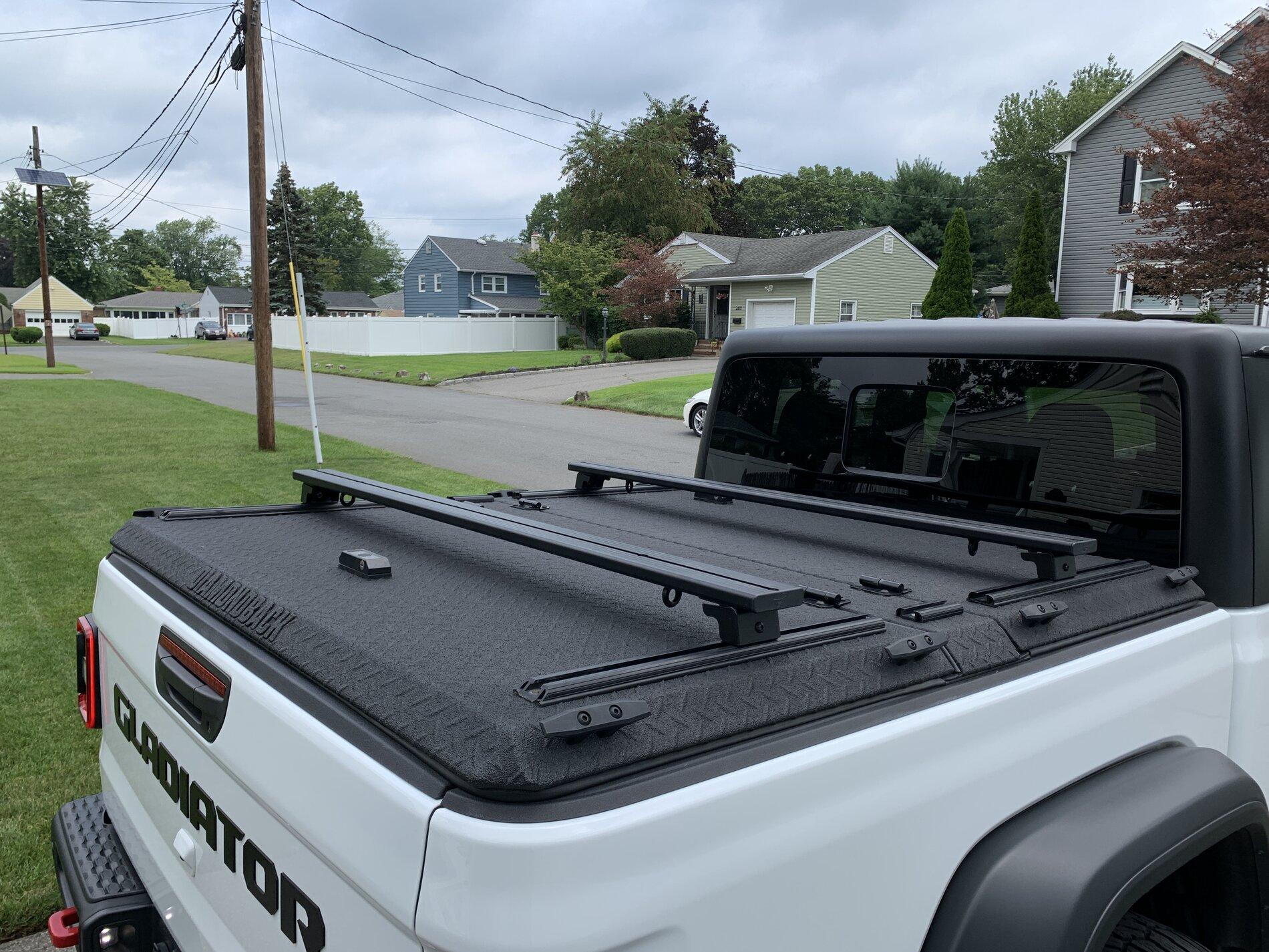 Jeep Gladiator SOLD: Diamondback SE bed cover + Front Runner load bars 1DCBF095-8311-4902-9F70-7416417E6128