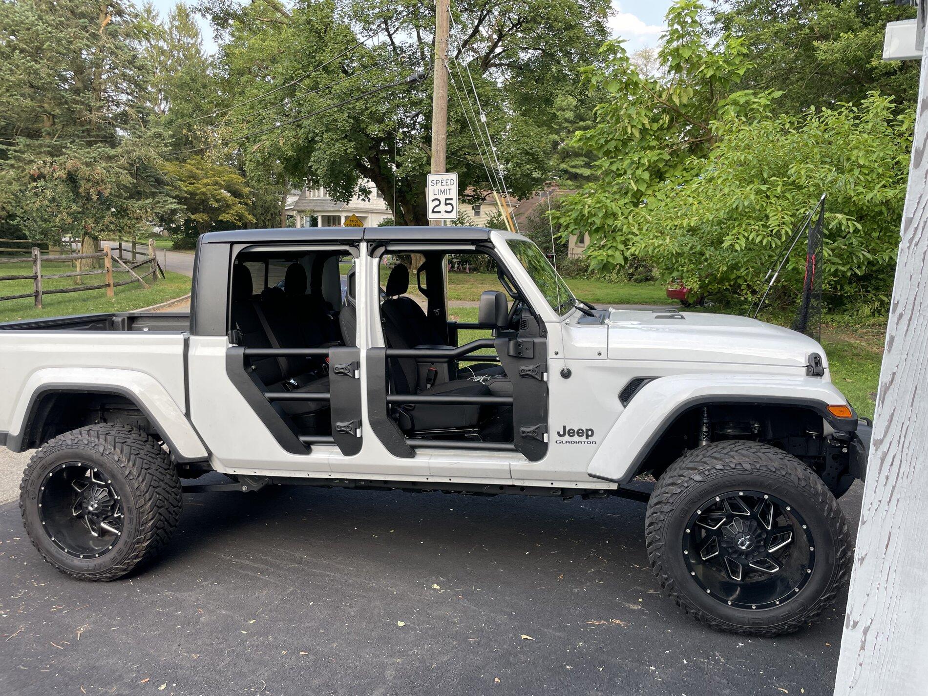 Jeep Gladiator Crazy cheap tube doors 6A31D457-2300-4B0B-B052-93410D0815B8