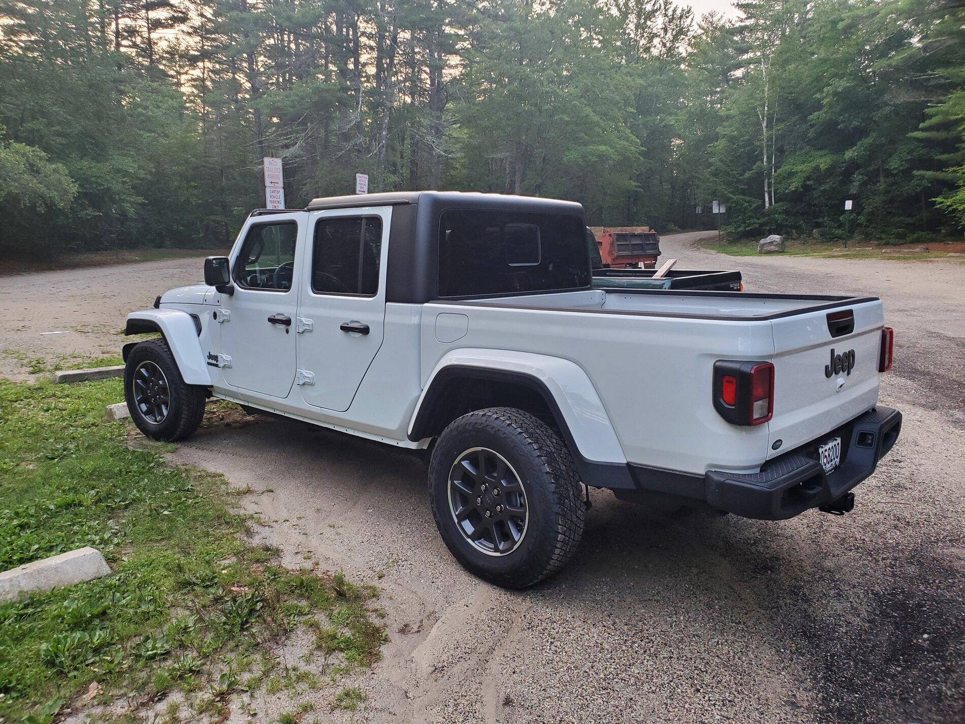 Jeep Gladiator BRIGHT WHITE Gladiator JT Club 20210725_194645