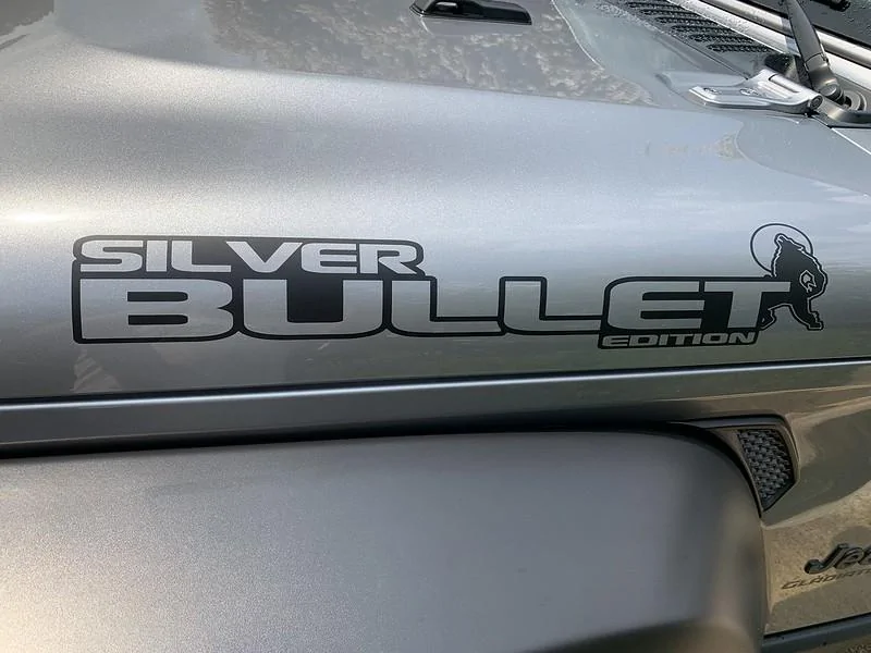 Jeep Gladiator 2020 Sport Silver Bullet Build 51337240444_c8dd62474b_c