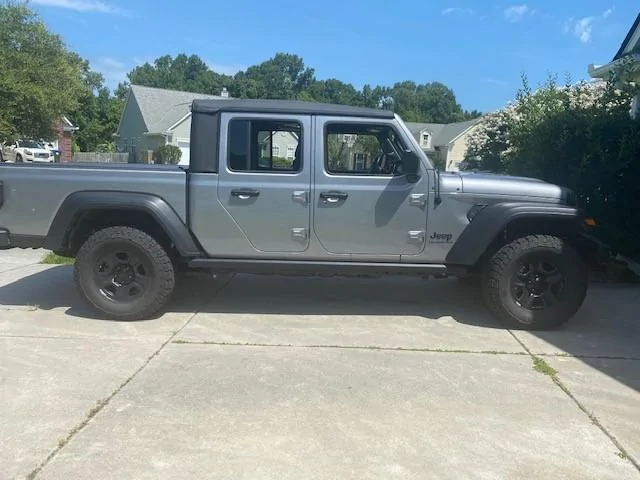 Jeep Gladiator Largest Tire size, max tow without lift. lift