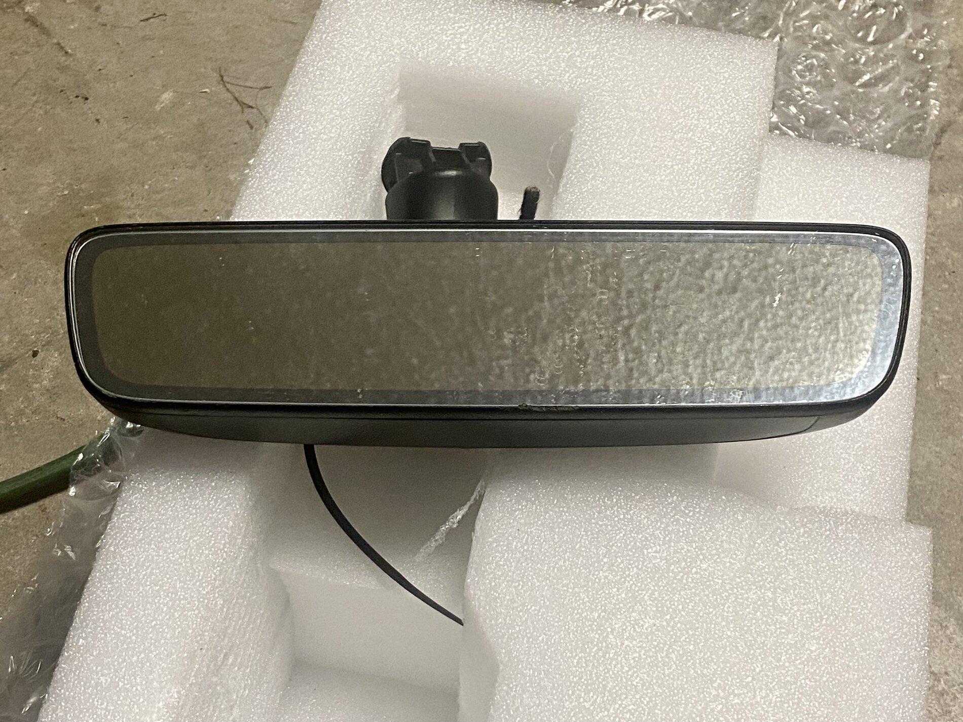 Jeep Gladiator OEM Auto Dimming Rearview Mirror IMG_7693