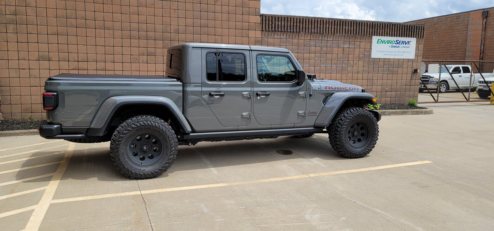 Jeep Gladiator Pro comp 69's 20210716_142810