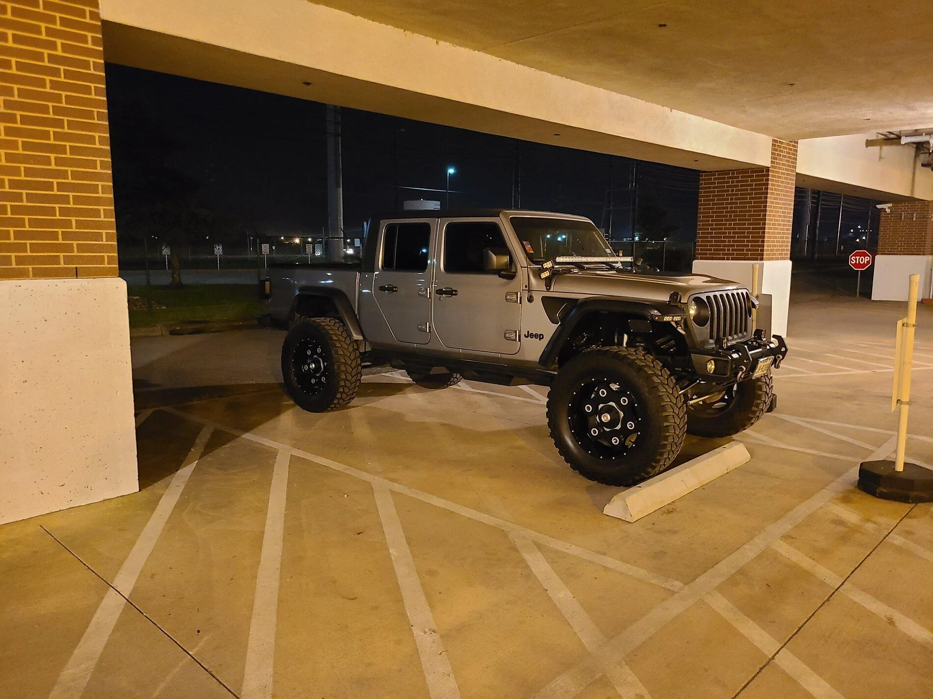 Jeep Gladiator Adding rubicon front fender flares to sport max tow 20210716_042136