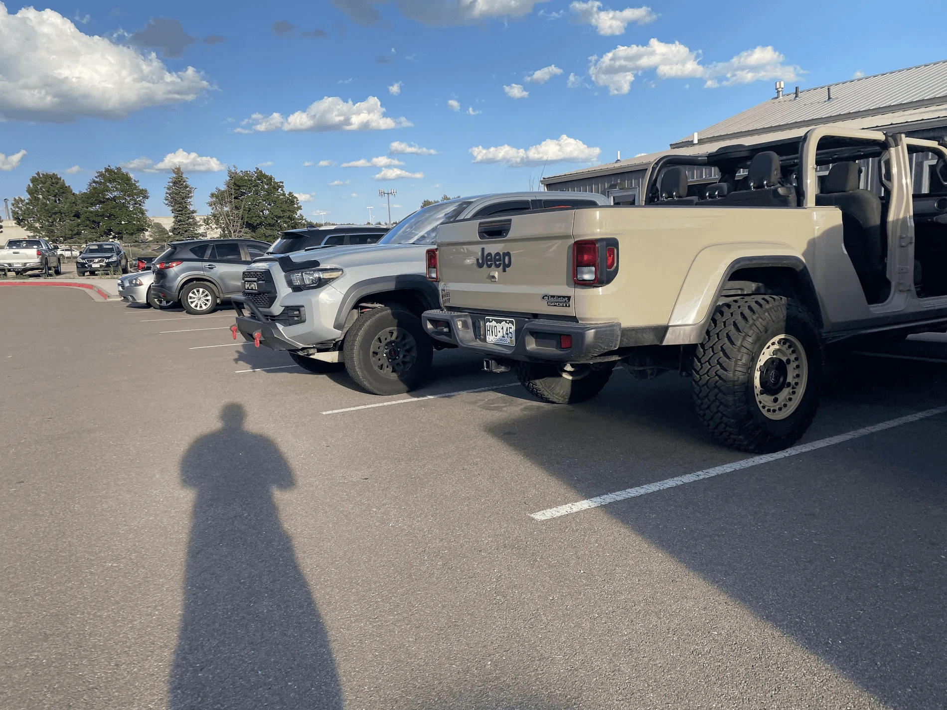 Jeep Gladiator Not sure who he thought he was flexing on....(humor thread) tempImagetkRvDQ