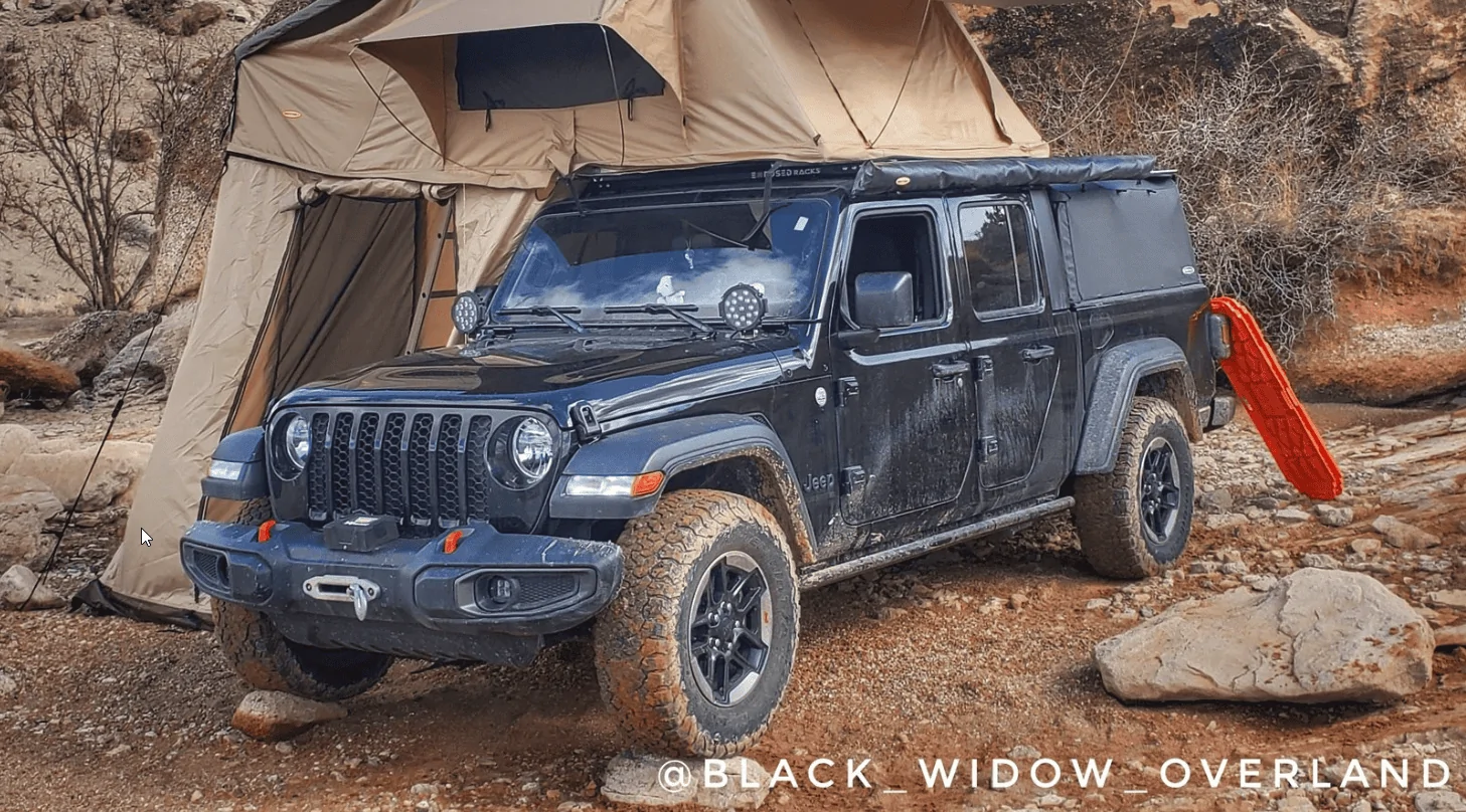 Jeep Gladiator What's under all that plastic ? 1627492716412