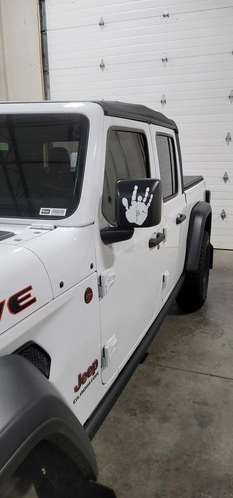 Jeep Gladiator Do you wave at another Jeep? 20210518_081539