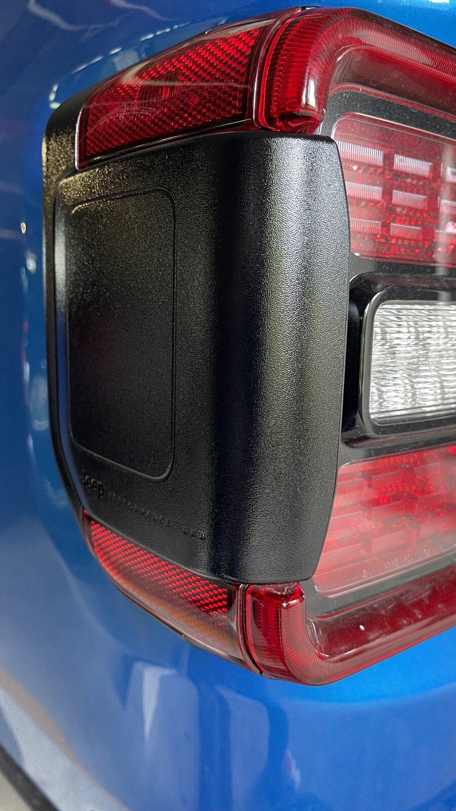 Jeep Gladiator Removal of Scuffs On Left-Rear Taillight + Left-Rear Bumper 2021-07-29 10.46.39