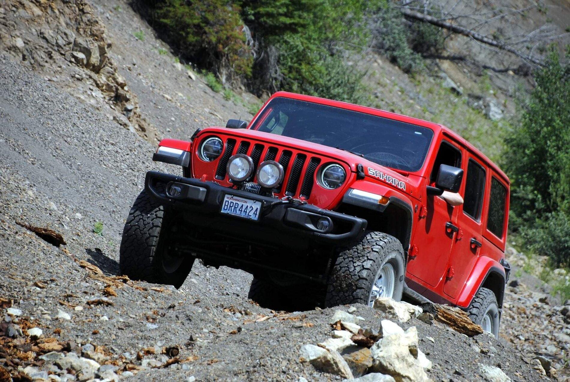 Jeep Gladiator I know I’m going to catch grief for this question. Why go larger wheels and tires A20FA232-3B61-4E97-BCDD-D0CC1FF35D84